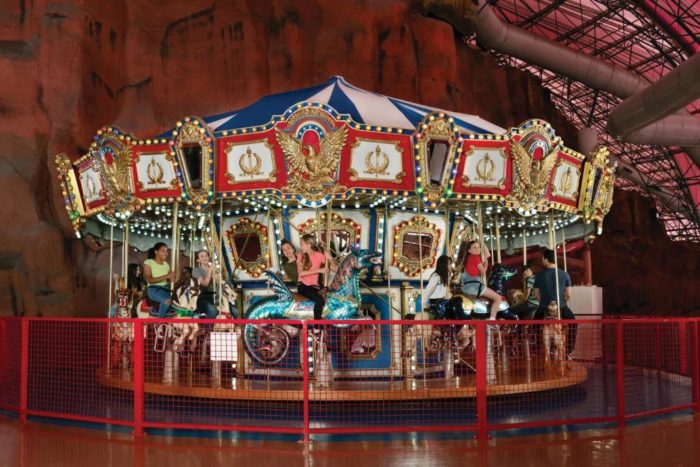 Circus Circus entertainment view