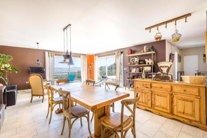 Villa Celestine kitchen view
