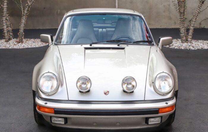 1989 Porsche front view