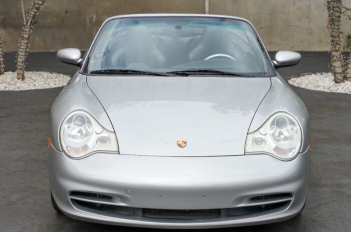 2003 Porsche front view