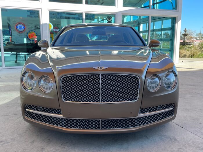 2014 Bentley front view